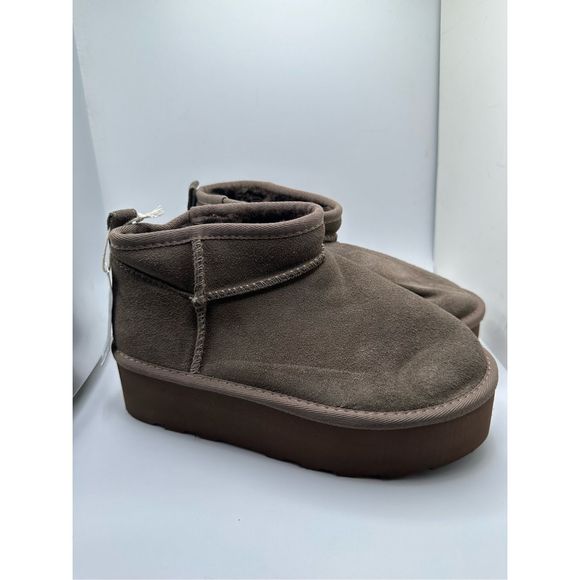 CUSHIONAIRE Women's Genuine Suede pull on platform boot +Memory Foam 6 TAUPE - Picture 1 of 7